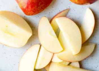 ¿Cómo mantener las manzanas cortadas sin oxidarse?