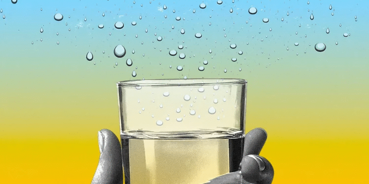 Científicos logran extraer agua del aire en minutos 