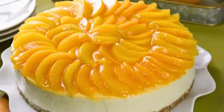 Conquista con esta receta de cheesecake de durazno sin horno