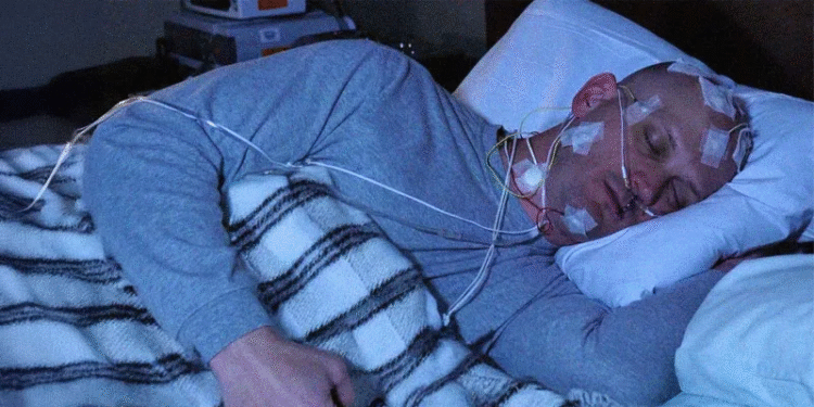 El truco de la almohada para mejorar la apnea del sueño