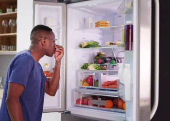 ¿Cómo vencer el olor a podrido del refrigerador?