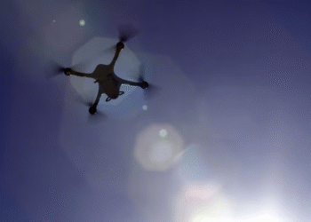 El primer muro de drones controlado por la Inteligencia Artificial