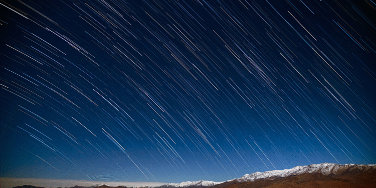Cuándo y cómo ver lluvia de estrellas fugaces en el sur de América