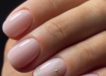 Manicuras de uñas cortas para lucir perfecta en toda ocasión