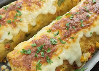 Cómo 3 huevos y patatas se convierten en el aperitivo perfecto