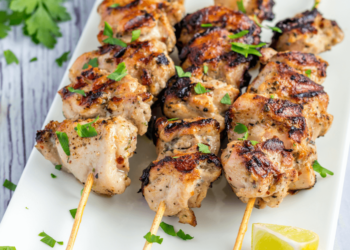 Tres ideas de brochetas para hacer en casa