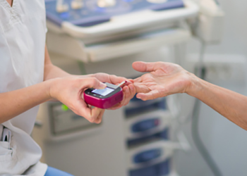 La señal que aparece en la boca cuando tienes Diabetes