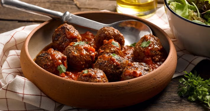 Una cocinera de 84 años cuenta el secreto de las albóndigas perfectas ¡No es la carne!