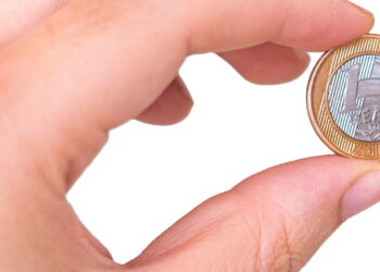 Colecionadores estão pagando até R$ 8 mil por moeda rara de se encontrar