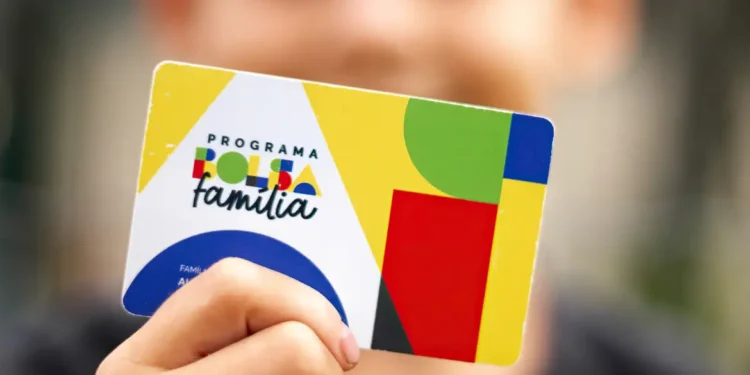 Governo bate o martelo e só beneficiários do Bolsa Família com NIS final 1 vão começar o fim de semana com dinheiro na conta