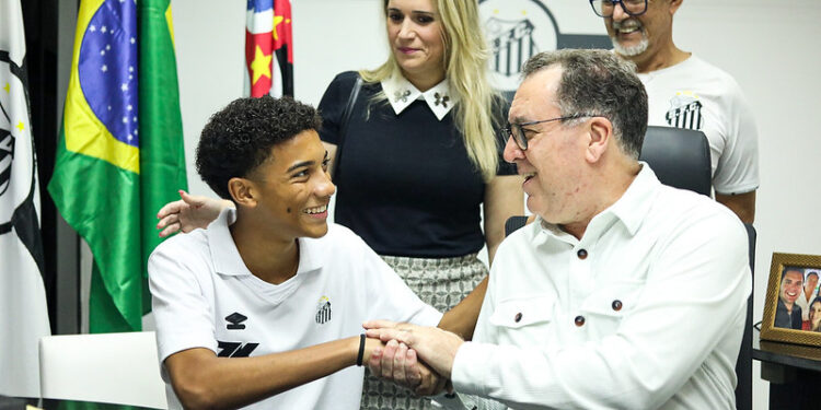 Santos pode vender o filho de Robinho por mais de meio bilhão