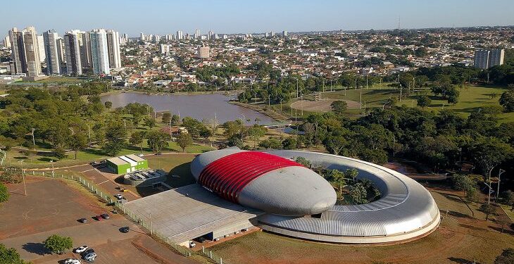 Maior aquário de água doce do mundo fica em MS e poucos brasileiros sabem