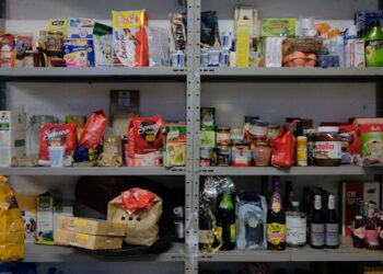 Pacotes abertos devem ser guardados com ou sem ar? A forma define se o alimento vai durar ou estragar