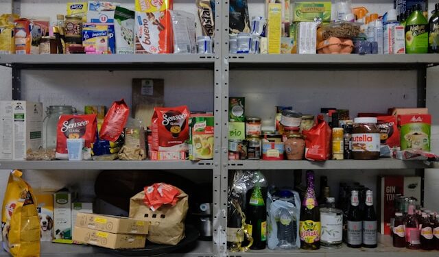 Pacotes abertos devem ser guardados com ou sem ar? A forma define se o alimento vai durar ou estragar
