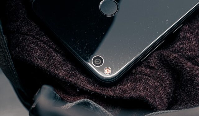 Governo dá novo passo para aumentar a pena de quem vende celular roubado