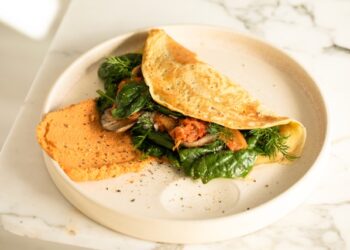 Omelete de caneca é a nova sensação do café da manhã aqui em casa