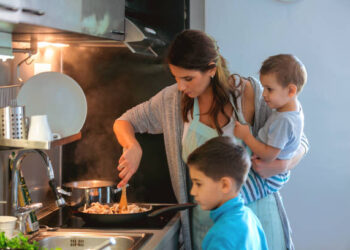 Auxílio‑benefício será liberado a mulheres que trabalham como donas de casa