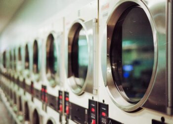 As lavanderias não querem que você descubra esse truque para economizar produtos