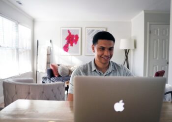 Ser considerado rico ou de classe média no Brasil exige que você ganhe…