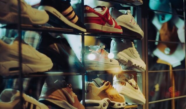 Conheça o mais novo “sapato do ano” e saiba como combinar looks