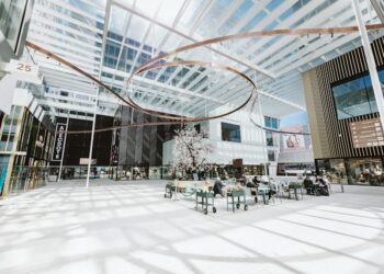 Famosa rede de supermercados surpreende e vai construir shopping