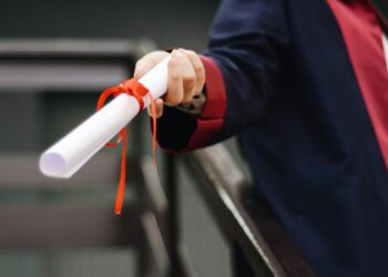 Diploma tradicional do ensino superior vai perder a validade