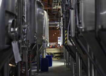 Maior fabricante de massas e biscoitos do Brasil fechou fábrica com quase 500 funcionários