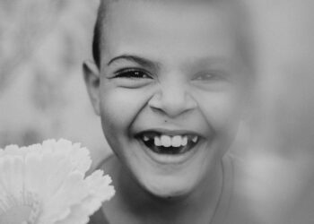 O que é a puberdade do dente mole e como ela afeta crianças de 6 anos