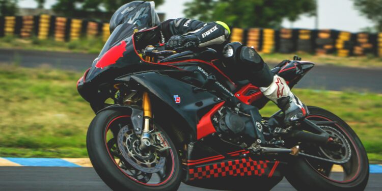 Estudo mostra como andar de moto pode melhorar duas funções coordenadas pelo cérebro
