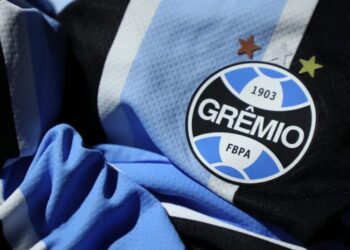 Ex-goleiro do Grêmio é condenado a devolver mais de R$ 5 milhões por desvio no Sindicato dos Atletas