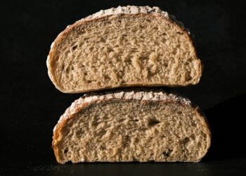 Essa receita de bolo de abobrinha conquistou todo mundo aqui em casa