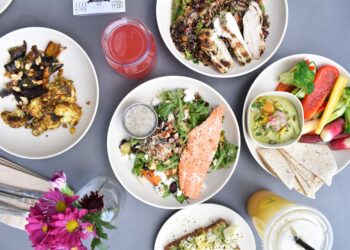 5 alimentos que oferecem mais proteína que o ovo para incluir sem medo na dieta