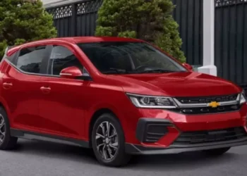 É falso que a Chevrolet confirmou o Aveo como substituto do Celta no Brasil em 2025