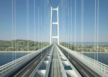 Maior ponte suspensa do mundo será construída em país que brasileiros adoram visitar