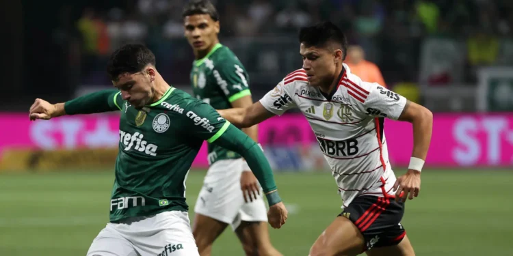 Palmeiras tenta frear o Flamengo e contrata o maior jogador do Brasil
