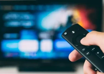 País já começou a multar usuários de IPTV