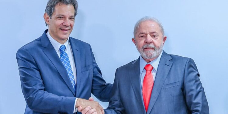 Lula e Haddad planejam novo pagamento via Pix para melhorar a vida dos trabalhadores