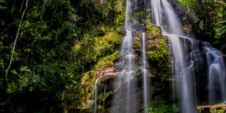 Cidade que mais produz café no Brasil também foi abençoada com fontes de água mineral