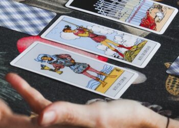 Astróloga mais conhecida do Brasil revela quais signos vão ganhar dinheiro em agosto