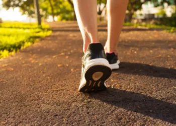 Existe horário ideal para fazer uma caminhada e aproveitar todos os benefícios?