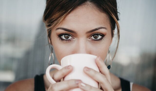 Em quanto tempo devo beber o café para ele ser considerado fresco?