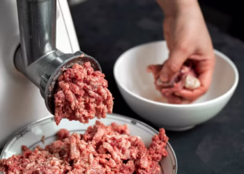 Quilo da carne moída passa a ser vendido por R$ 75