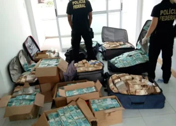 Professora de 73 anos com patrimônio de R$ 2 bilhões acabou caindo nas mãos do MP