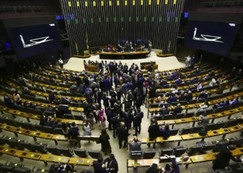 Nova Lei vai garantir aposentadoria para trabalhadores a partir dos 40 anos com pagamento turbinado