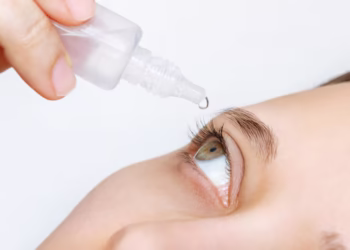 Colírio que promete revolucionar o tratamento de problemas oculares é aprovado nos EUA