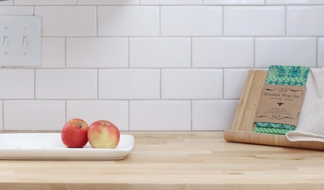 3 dicas para eliminar gordura das paredes da cozinha sem fazer muito esforço