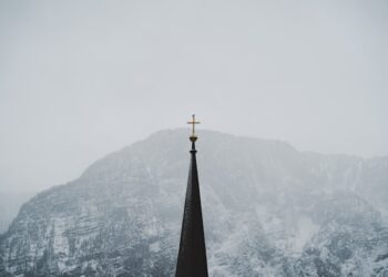 Anatel está dando multa de quase R$ 8 mil para quem tem ‘Sky Gato’