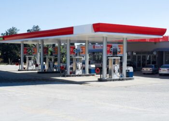 Quanto custa para abrir um posto de combustível?