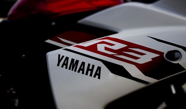 Yamaha que faz 50 km por litro pode ser encontrada por menos de R$ 10 mil