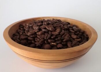 Alerta é emitido para quem guarda feijão cozido em potes de margarina